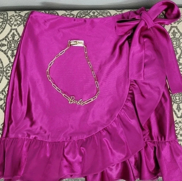 Dear Moon Ruffled Wrap Skirt - Picture 2 of 16